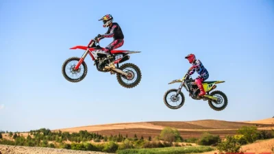 Hayrabolu, nefesleri kesen bir gösteriye ev sahipliği yaptı! Türkiye Motokros