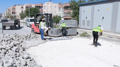 Tekirdağ Büyükşehir Belediyesi, Hayrabolu ilçesindeki yol yenileme çalışmalarına hız kesmeden