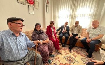 Hayrabolu İlçe Başkanı Hakan Müjdat Özer ve ilçe teşkilatı, şehit