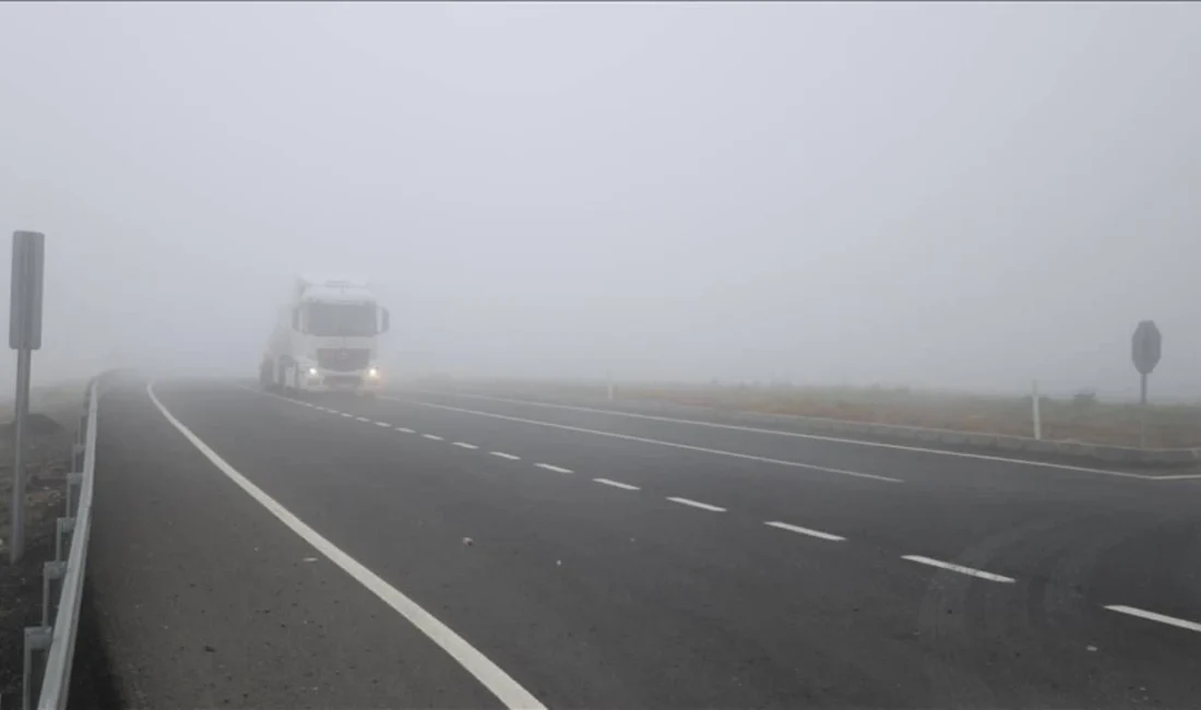 Tekirdağ genelinde gece saatlerinde başlayan yoğun sis, sabahın erken saatlerinde