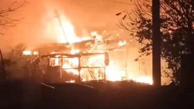 Hayrabolu ilçesinde bir iş yerinde çıkan yangın, çevredeki binalara sıçramadan