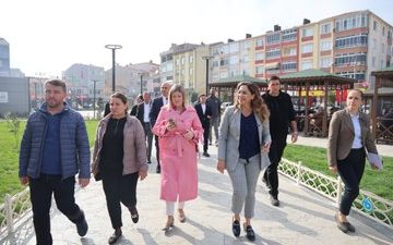 Tekirdağ Büyükşehir Belediyesi, Hayrabolu’da yürüttüğü projeleri hız kesmeden sürdürüyor. CHP
