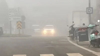 Tekirdağ’ın Hayrabolu İlçesinde Sabahın Erken Saatlerinde Başlayan Yoğun Sis Nedeniyle