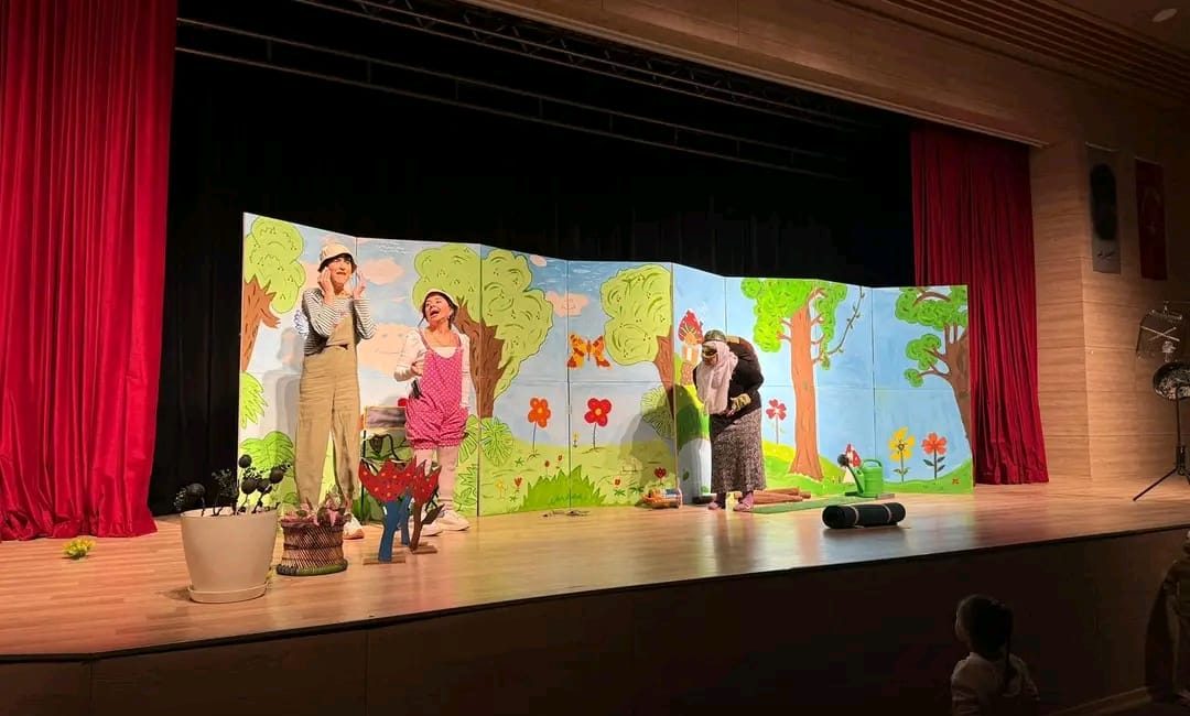 Eğitim ve öğretim yılına verilen kısa molayı fırsat bilen belediyemiz,