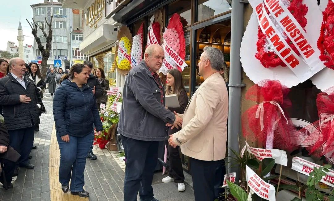 Hayrabolu Belediye Başkanı Tuncer Başoğlu, ilçenin ticari hayatına renk katacak