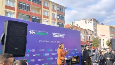 Tekirdağ Büyükşehir Belediye Başkanı Candan Yüceer, Hayrabolu’da peş peşe gerçekleştirilen