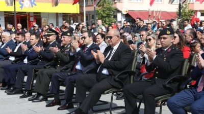 Gazi Mustafa Kemal Atatürk’ün dünya çocuklarına armağan ettiği 23 Nisan