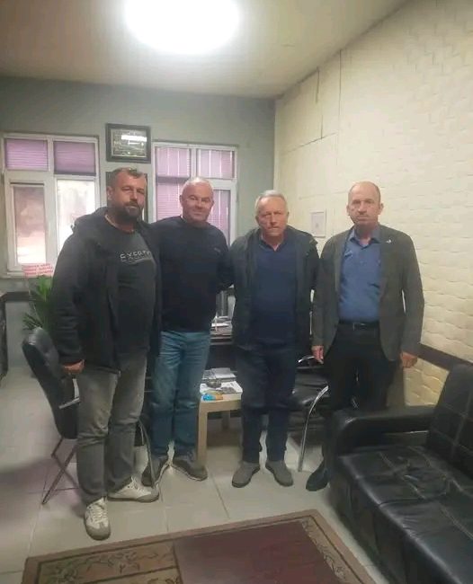 Hayrabolu Şoförler ve Otomobilciler Odası Başkanı Muzaffer Gülay ve beraberindeki